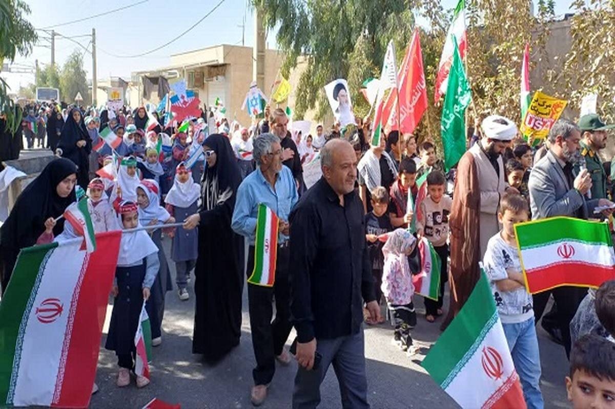 روزی به وسعت دنیای دانش آموز