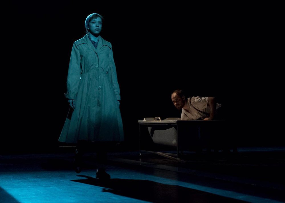 اجرای نیمه‌ کاره یک نمایش در پی قطع برق