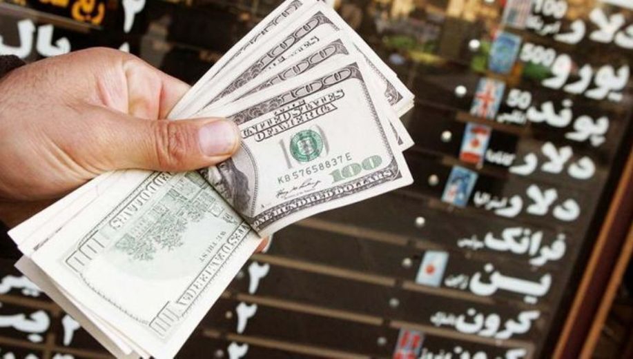 بلومبرگ: سیاست های بانک مرکزی ایران برای تقویت ارزش ریال تاثیر مثبت داشت