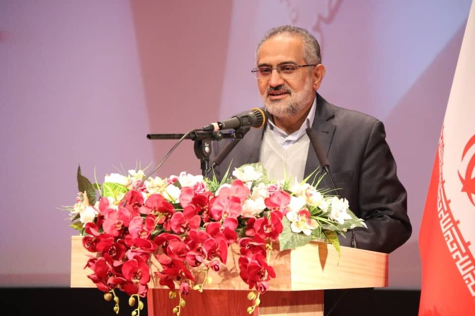 معاون رییس‌جمهور: برکات سفرهای استانی دولت در حال نمایان شدن است