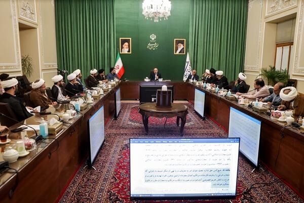  عدم جرم انگاری بی‌حجابی، ناپخته است