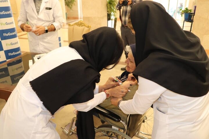 چرا باید واکسن آنفلوانزا بزنیم/ گلایه از وزارت بهداشت