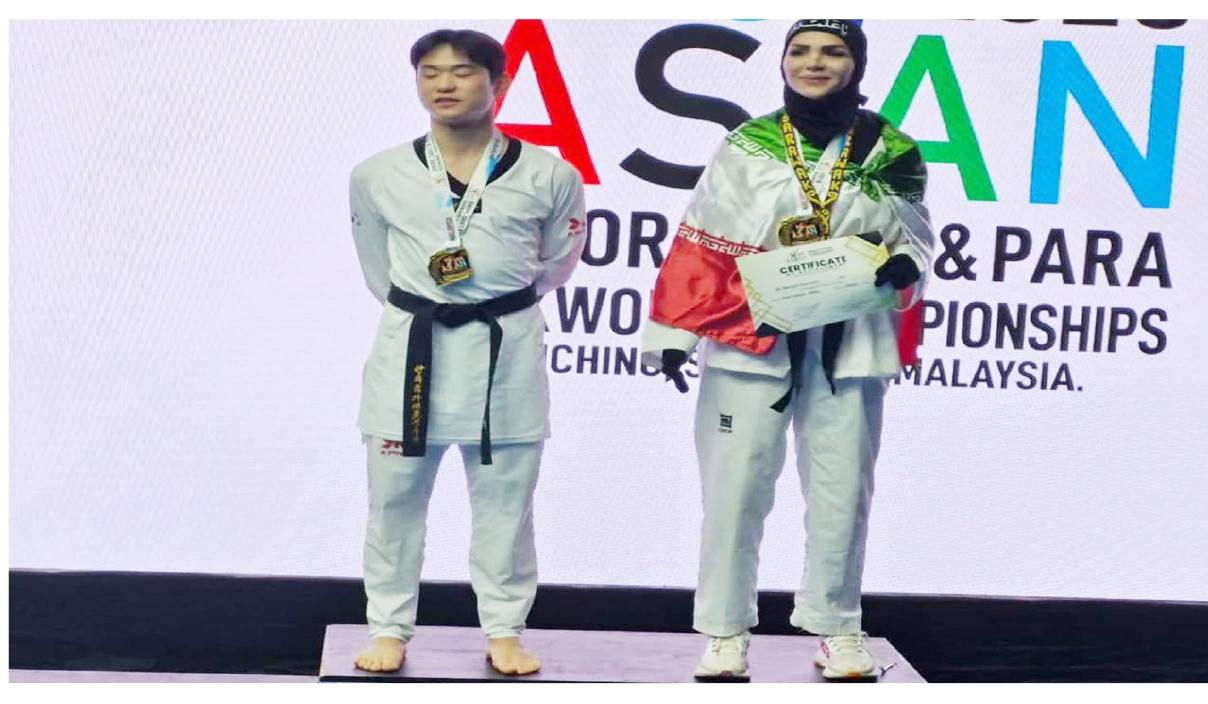 در لحظه ایستادن روی سکوی قهرمانی و پخش سرود ملی همه‌ی حس ‏های خوب را با هم داشتم