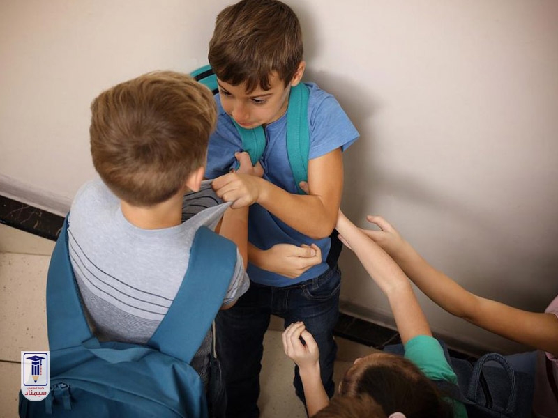 عامل مؤثر در قلدری دانش اموزان