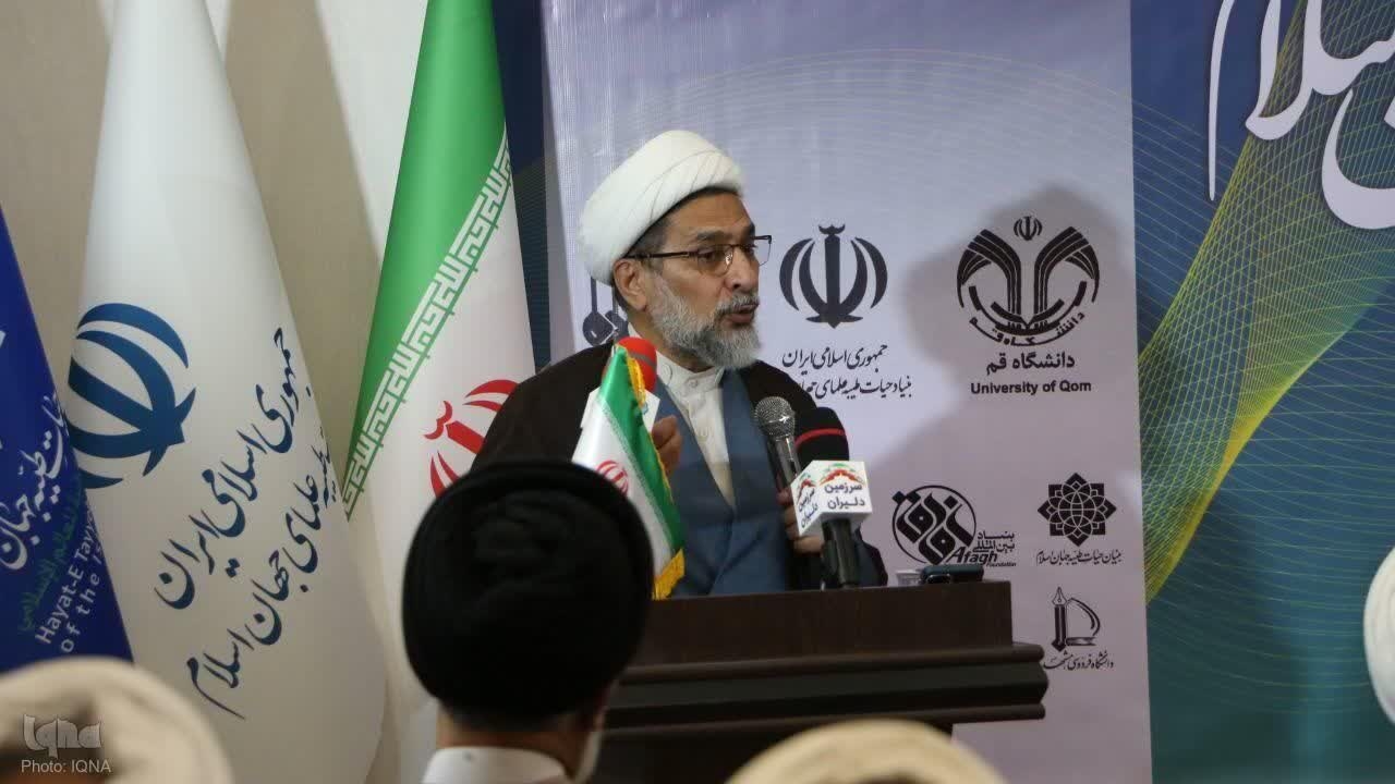 استخراج ۸۰ میلیون داده از زندگی ۳۳ هزار عالم دینی