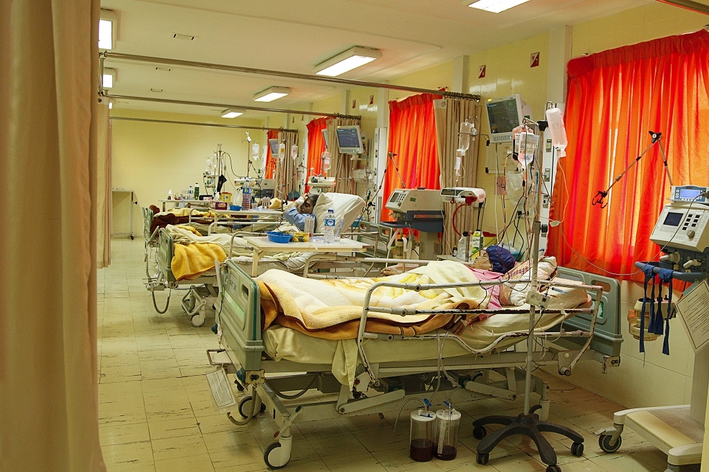 یک روزدر بخش مراقبت بیماران پرخطر