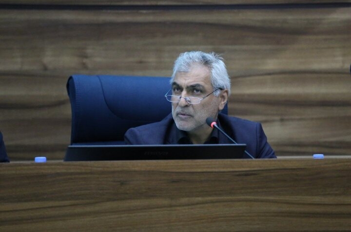 تشریح راههای رفع کسری بودجه؛ نفت ۶۰ دلاری را ۵۱ دلار فروختیم!