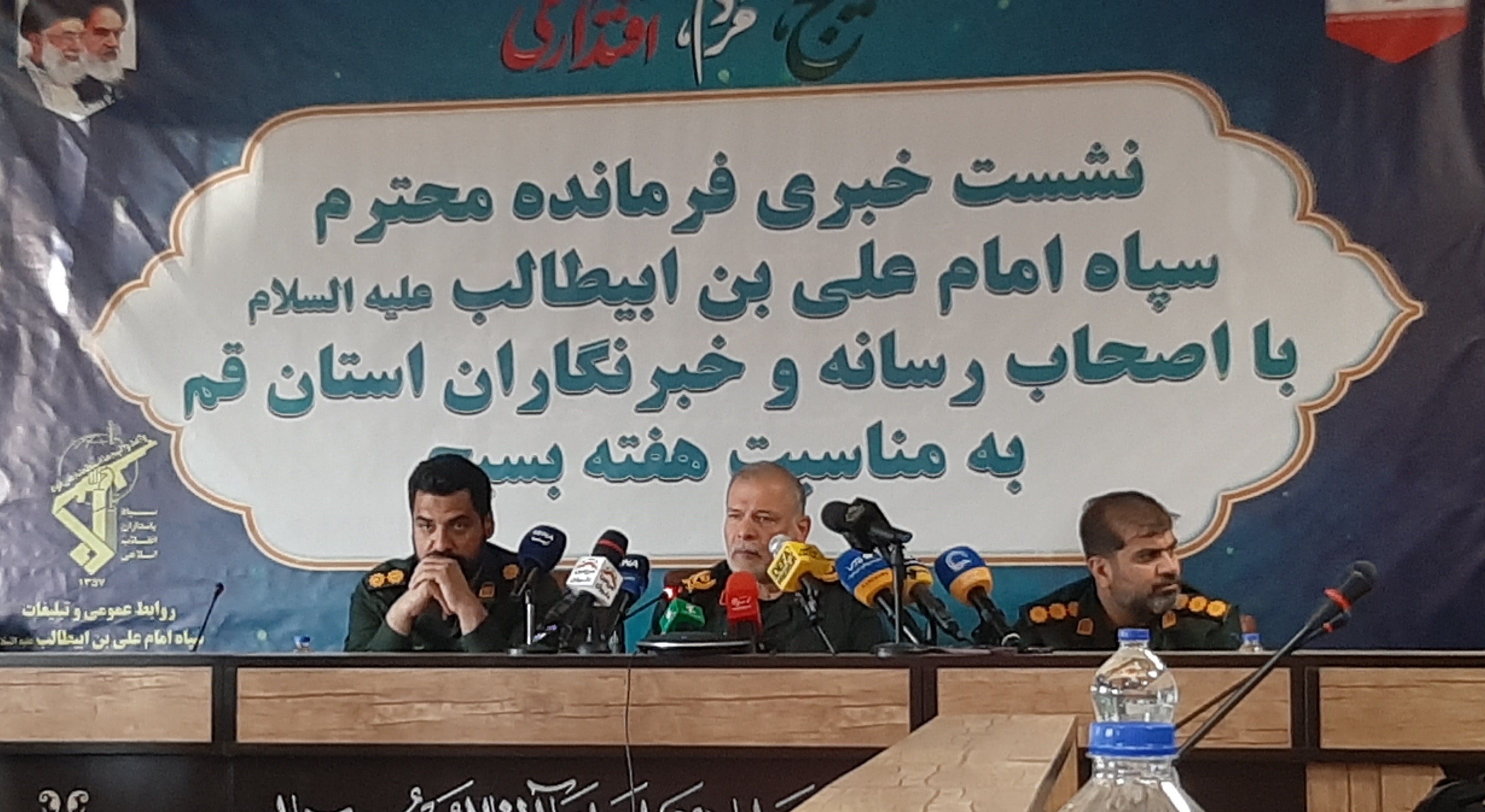 بسیج الگوی مبارزه مردمی با استکبار جهانی را ایجاد کرده است