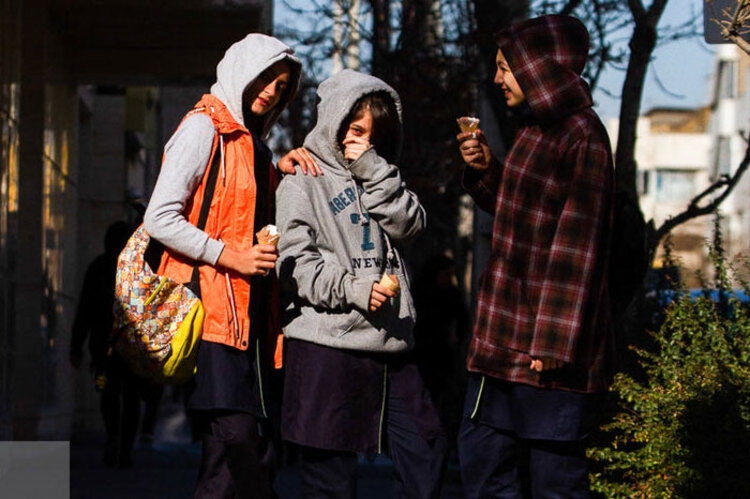 نسل ‏Z‏ ایران؛ زندگی در عصر سرعت، اضطراب و جست‌وجوی معنا ‏