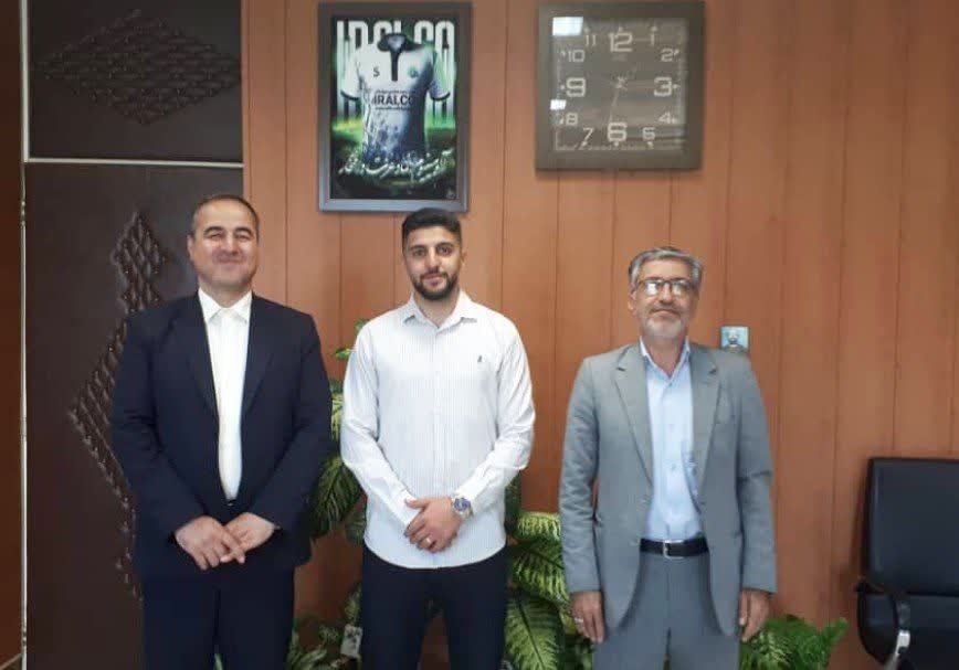 دیدار ورزشکار نامی استان مرکزی با فرماندار اراک