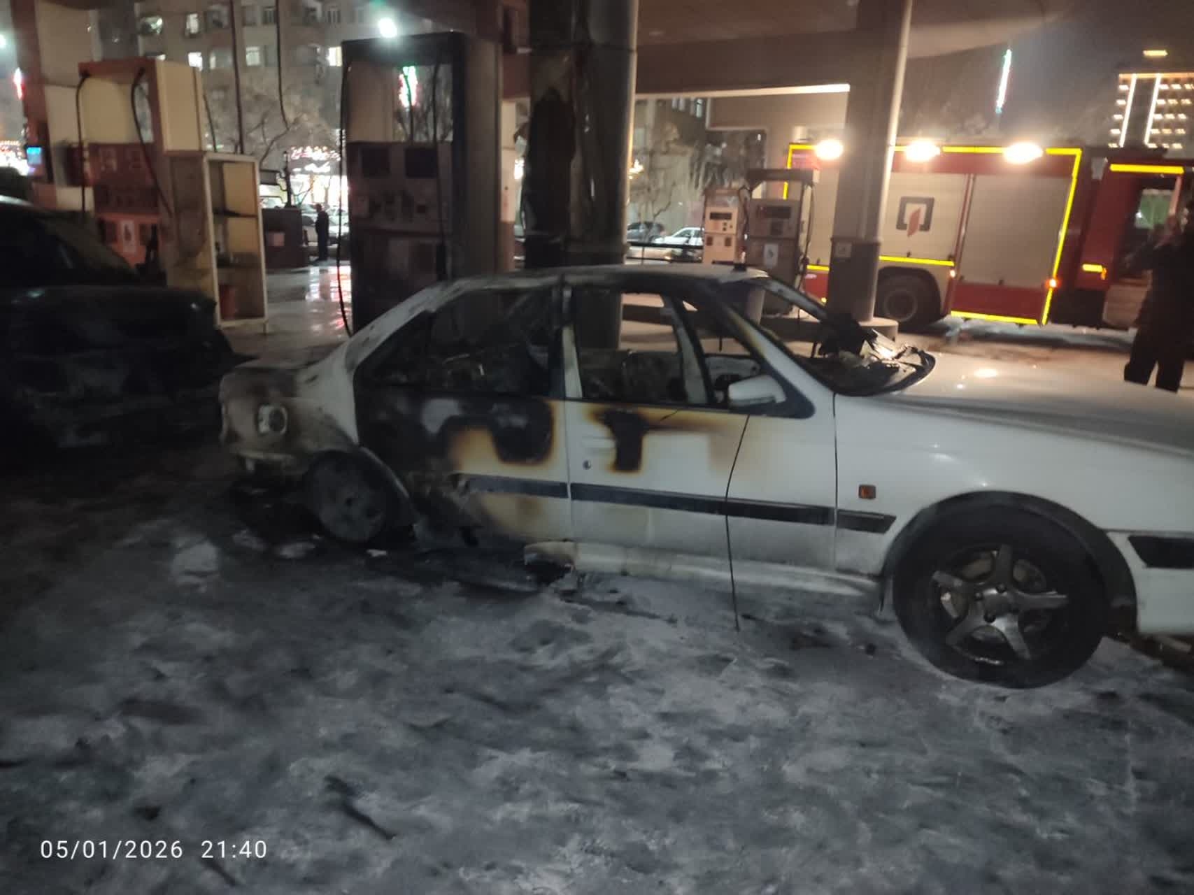 حریق در جایگاه سوخت خیابان شهید رجب‌نیا مهار شد