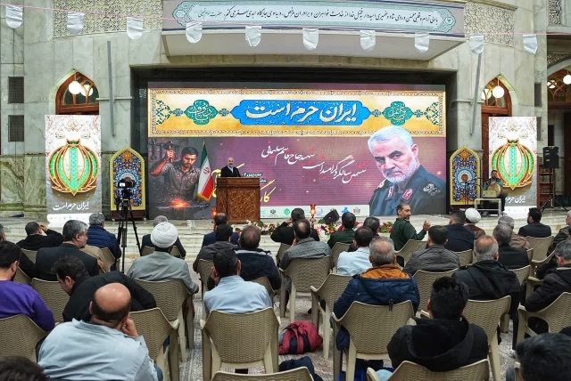 اقتصاد آزاد در ایران نداریم بلکه اقتصاد باید مردمی باشد